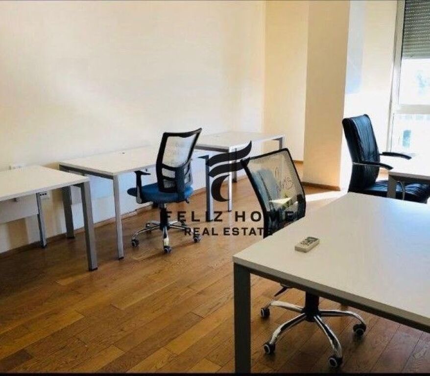 UFFICIO IN AFFITTO 131 M2 BLLOKU 2000 EURO FH-66003