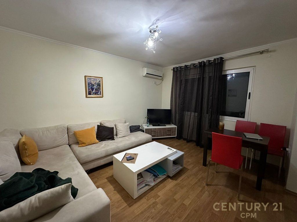 VENDESI APPARTAMENTO 1+1 IN VIA BRIGADA 8, BLLOK