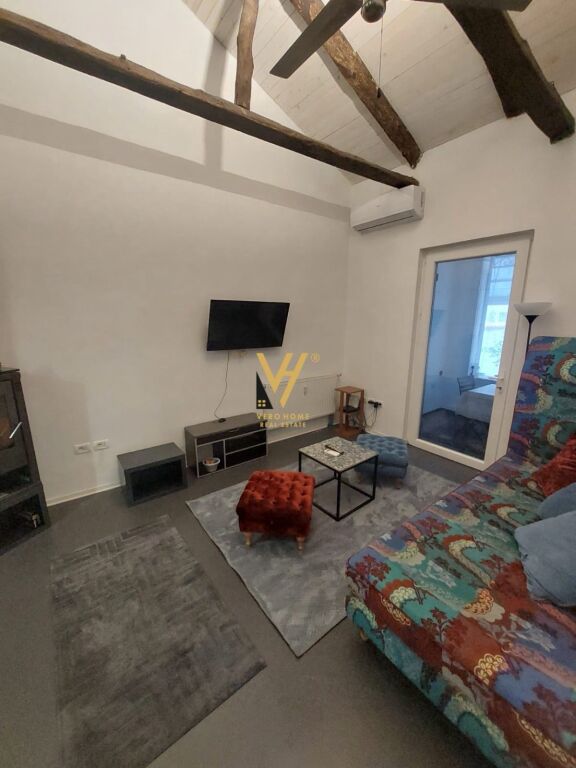 JEPET VILE 1+1+PAPAFAINGO ME QERA NE BLLOK 1.200 EURO