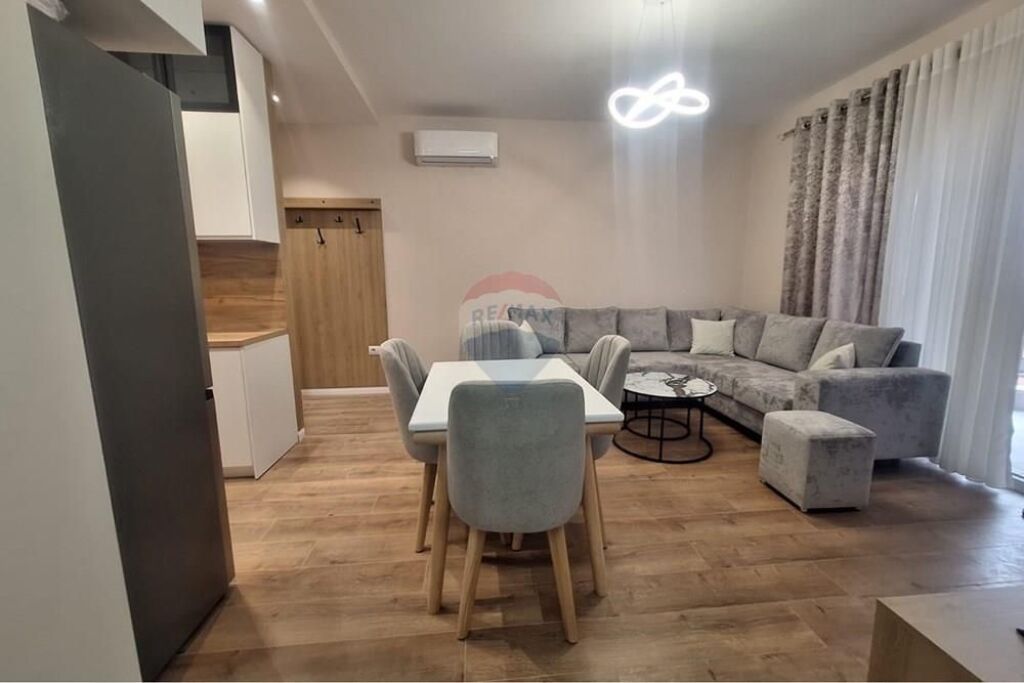 Apartament 1+1+post parkimi me qera Zogu i Zi
