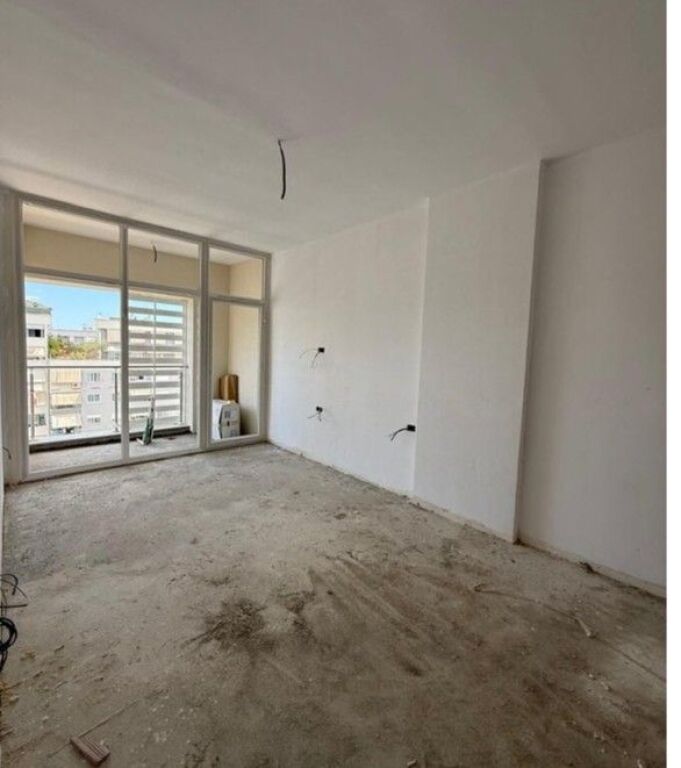 Appartamento 1+1 In Vendita a Komuna e Parisit, Tirana