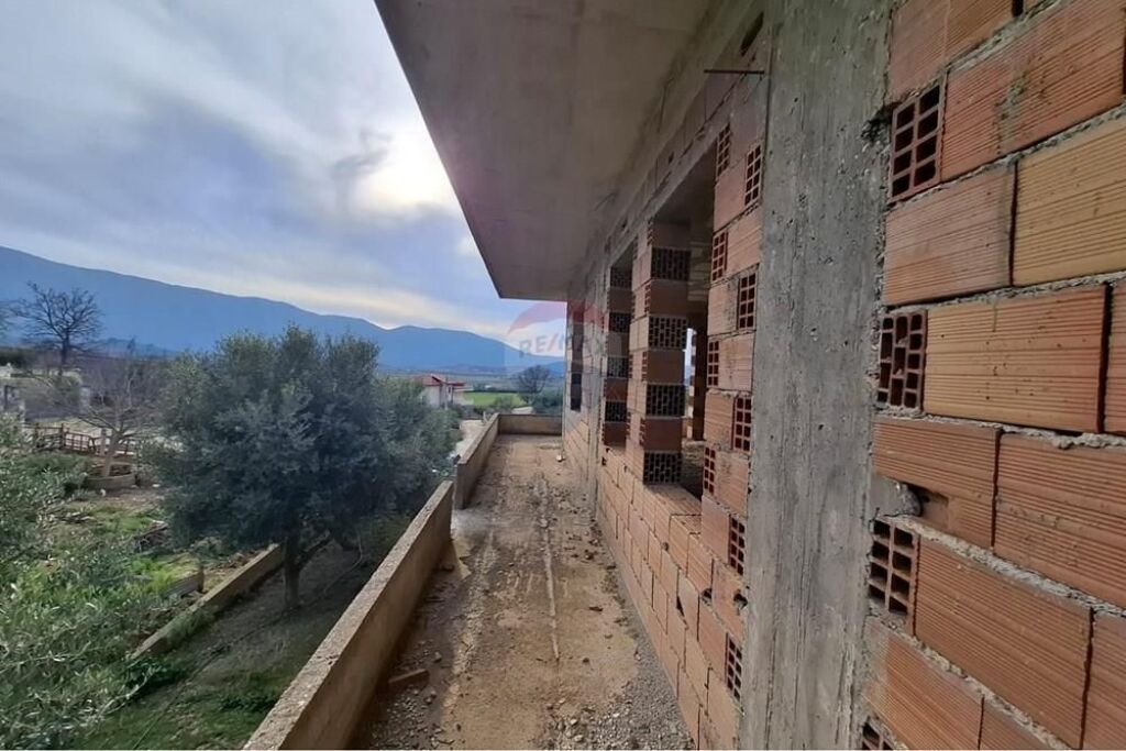 Ndertese 2 kateshe(vile) ,Tragjas-Vlore