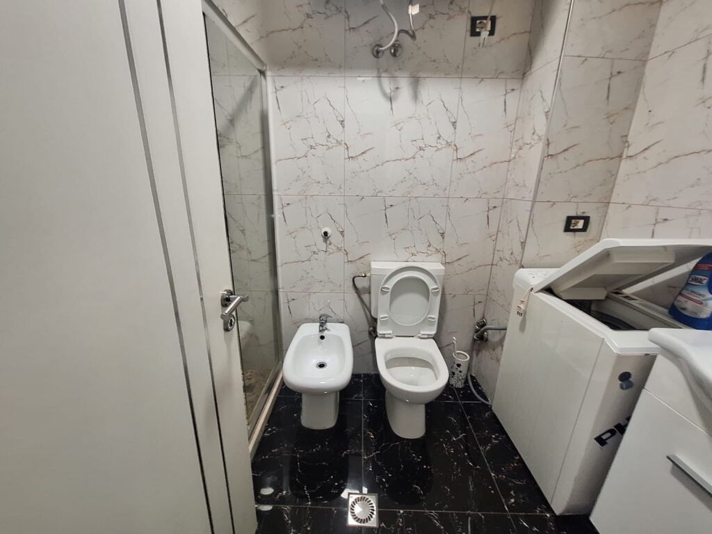 Shitet apartament 2+1+2 tek Rruga Dritan Hoxha!