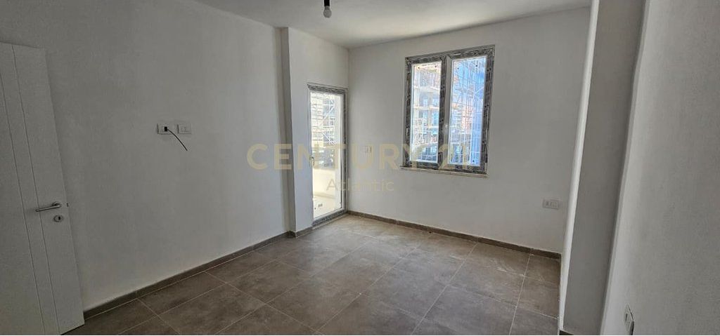 APARTAMENT 1+1 NDERTIM I RI NE GOLEM(ME ÇERTIFIKATË)