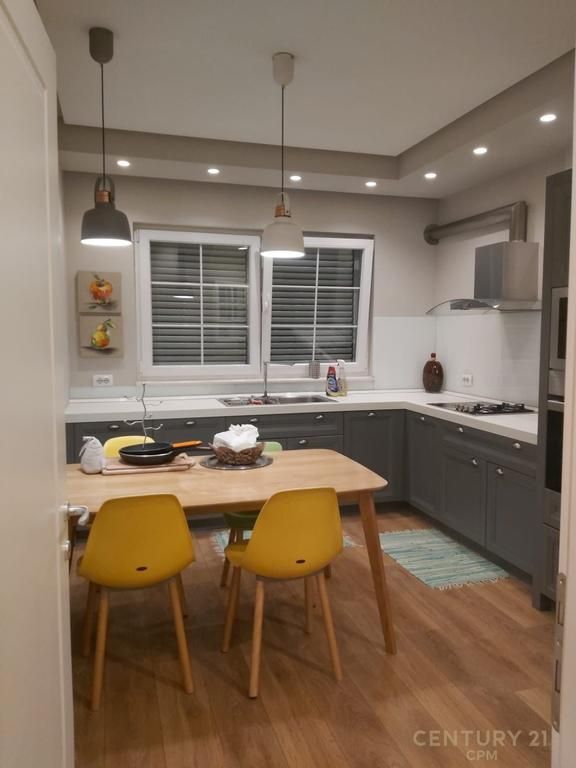 APPARTAMENTO 1+1 CON CUCINA SEPARATA IN AFFITTO A MYSLYM SHYR