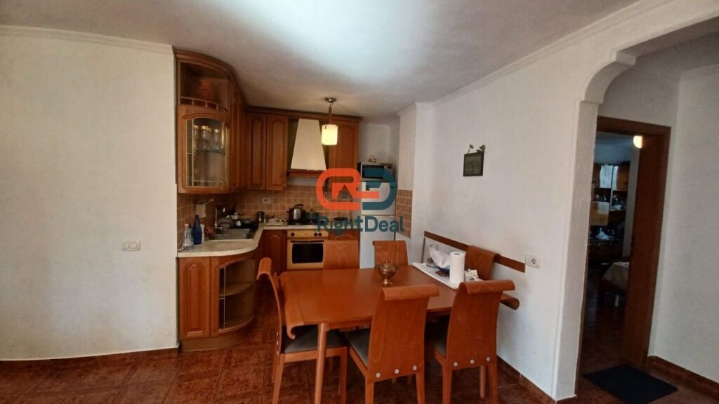 A Zogu I Zi, Locale in Affitto, Per Tipologie Diverse di Uffici o Attività Commerciali!!