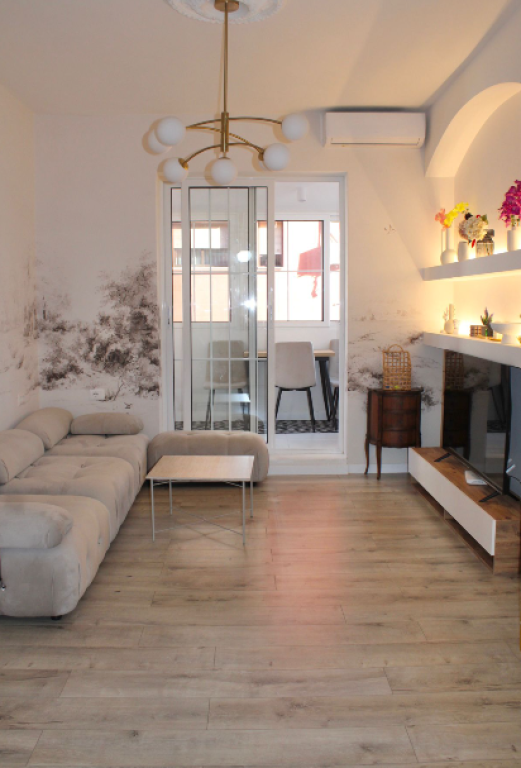 🏡 Apartament 2+1 me Qira – Bllok (Pallatet Agimi) 
