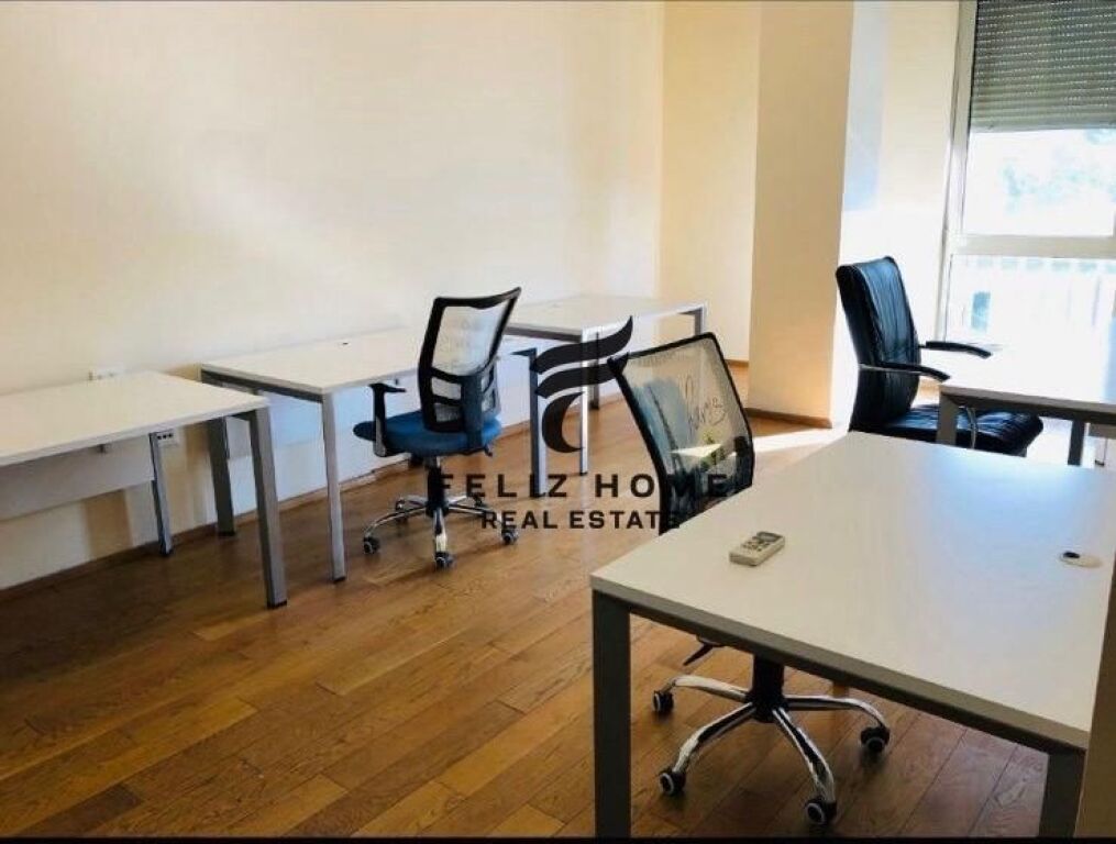 UFFICIO IN AFFITTO 131 M2 BLLOKU 2000 EURO FH-66003