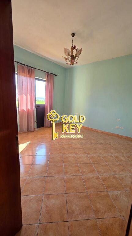 🏢✨ VILLA SU 3 PIANI IN VENDITA NELL'AREA DI SHIJAK ✨🏢