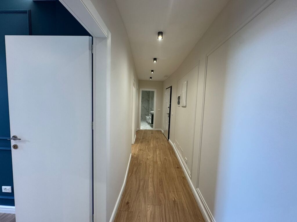Locale per ufficio in affitto presso Lake View Residence 1600€