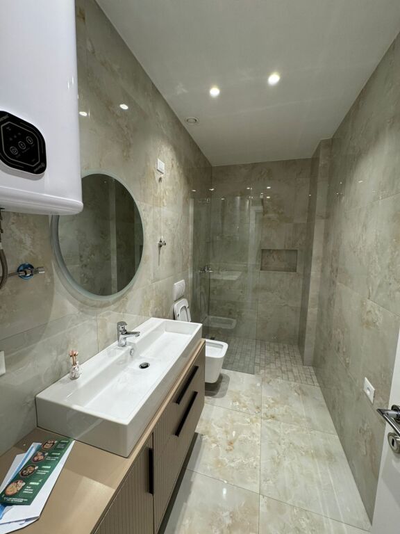 Locale per ufficio in affitto presso Lake View Residence 1600€
