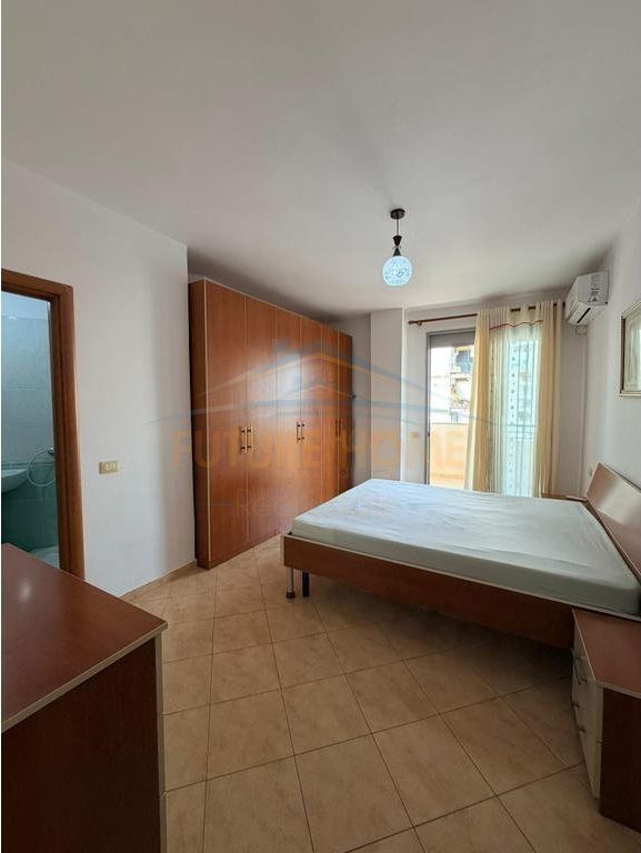 In vendita, Appartamento 2+1, Fresk, Tirana.