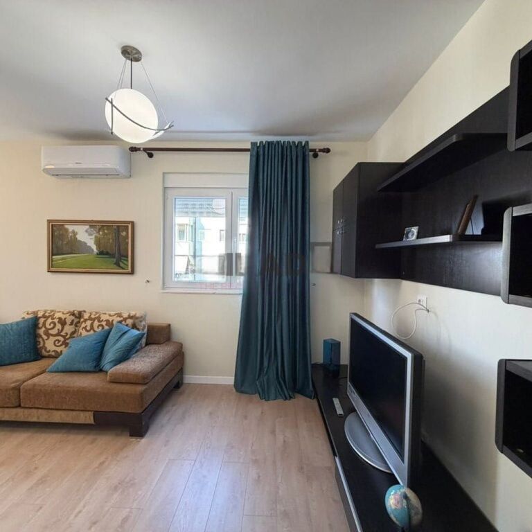 Apartment 1+1 for rent on Elbasanit Street