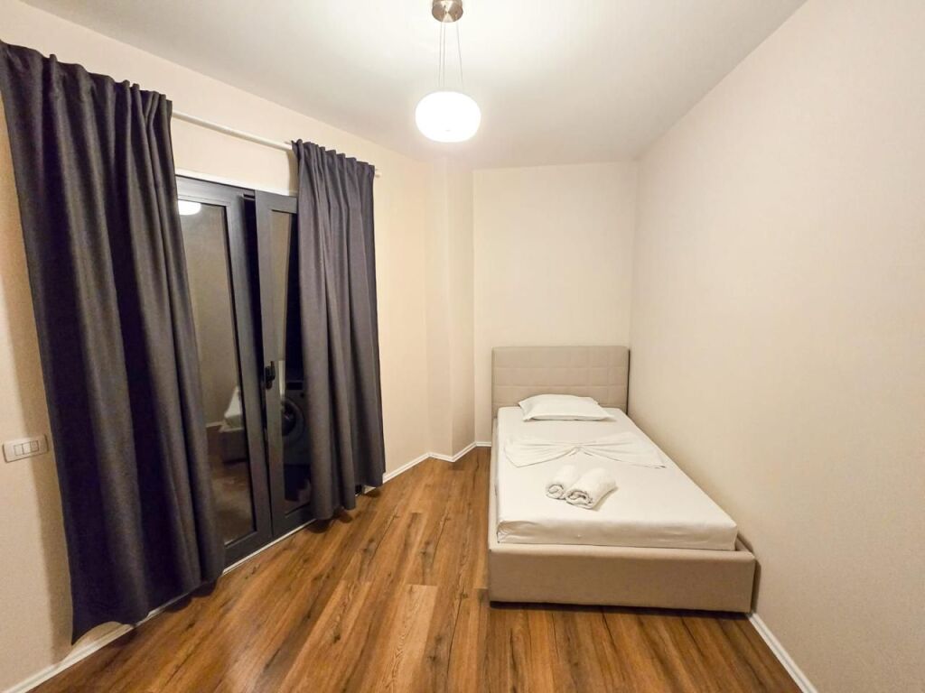 Apartament 2+1 me qira – Pazari i Ri