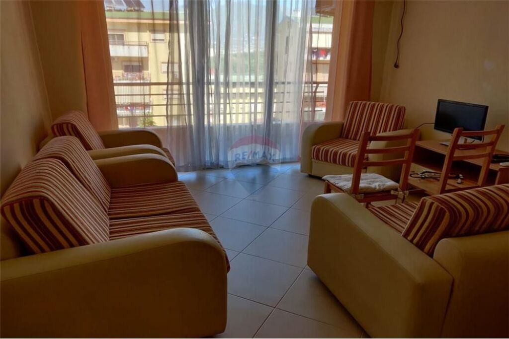 Apartament 1+1 me qira Kopshti Zologjik!