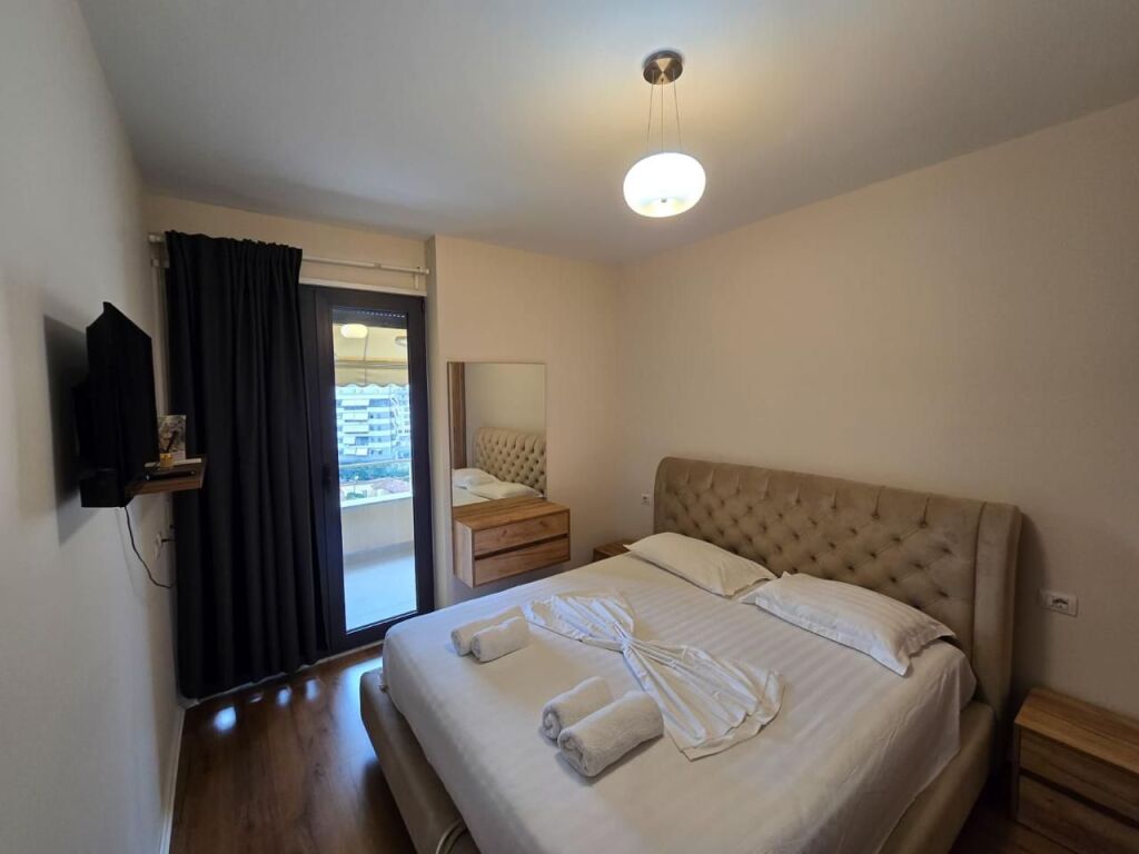Apartament 2+1 me qira – Pazari i Ri