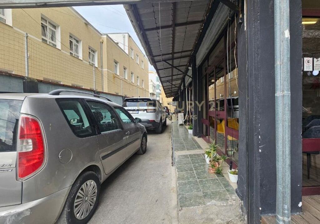 Spazio commerciale in affitto, Siri Kodra