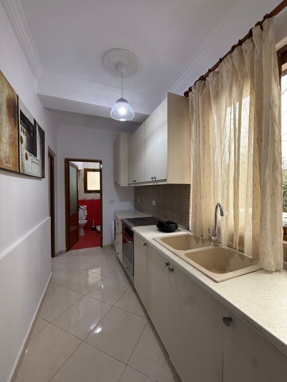 🏠AFFITTASI Ingresso 1+1 in Villa privata 📍Ex Venue  🏢1° piano, con cortile 💶 45.000 Leke/Mese trattabili