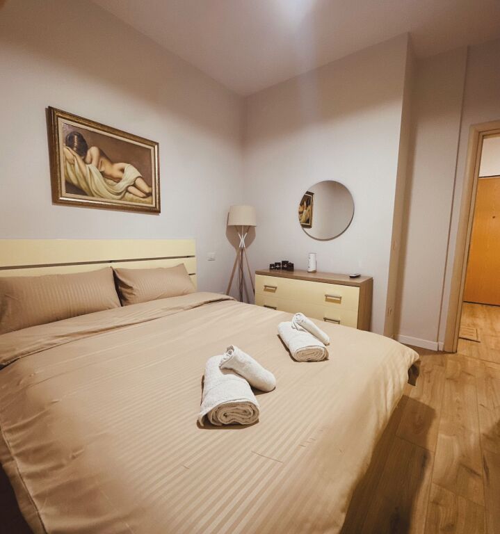 Jepet me qera apartament 2+1 Rruga Dritan Hoxha 55,000 Leke