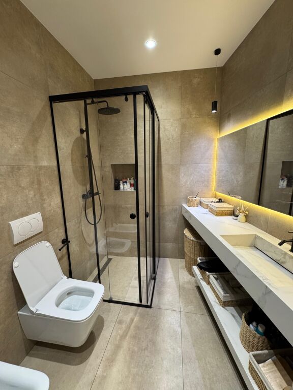 Super apartment 3+1+2 for sale at Lake view Residences, Kosovareve Street