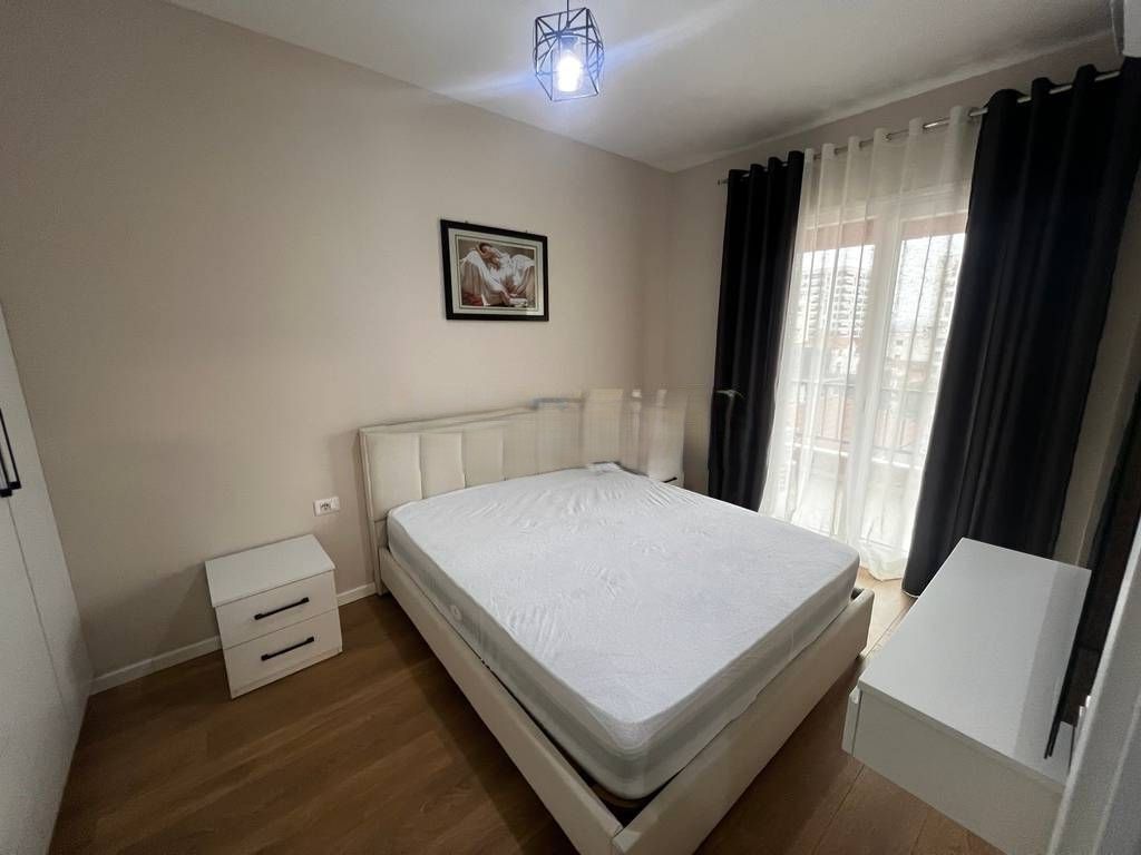 Apartment 1+1+Parking Spot, for rent on “5 Maji” street!