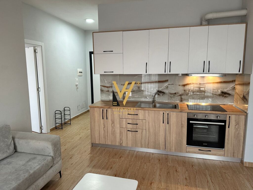 JEPET APARTAMENT 1+1+BLK ME QERA TE RR.RIZA CEROVA 50.000 LEKE