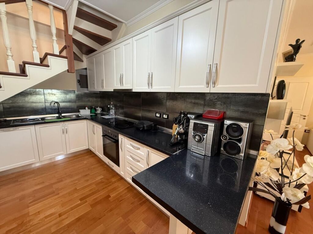Duplex for sale in Yzberisht