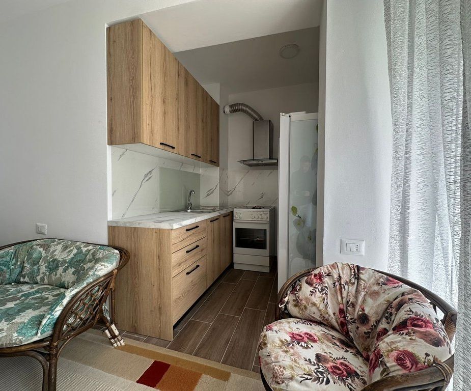 apartament 2+1 me qera te rrg 5 maj