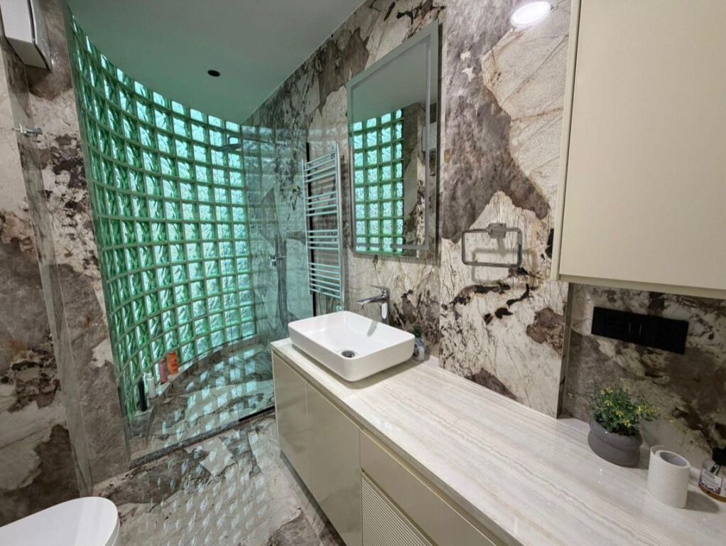 Apartament luksoz me qira , Bllok