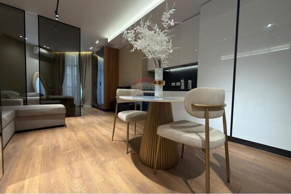🏡 Super Studio Apartament për shitje – Sheshi Skënderbej