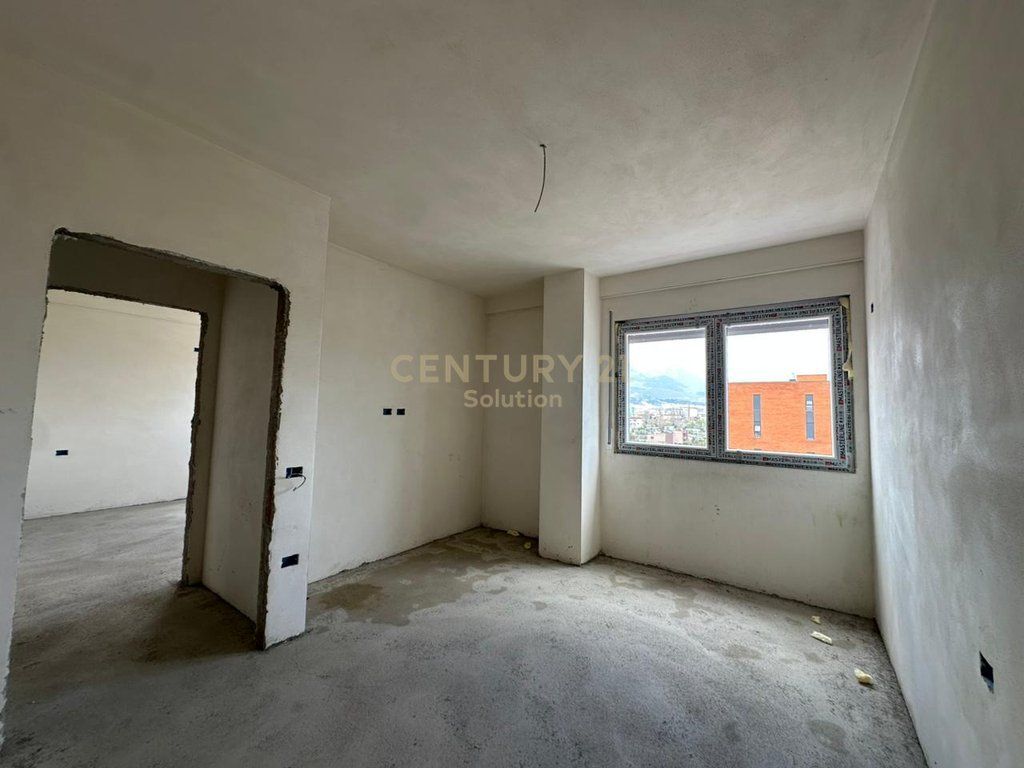 SHITET APARTAMENT 2+1 NE PASKUQAN!