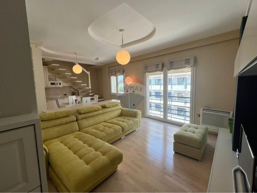 Duplex per shitje me pamje nga Liqeni i Thate! ID: 530181095-240