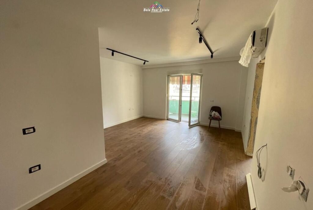 Zyre Me Qera 1+1 Tek Rruga e Elbasanit (ID BZ2805) Tirane