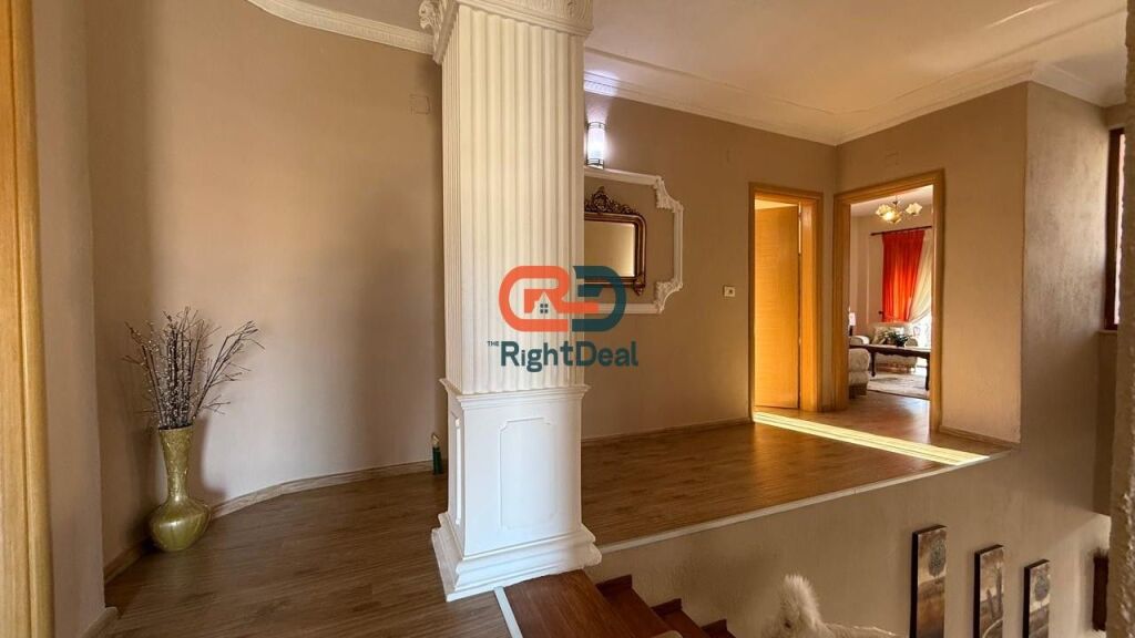 In Korce, 3-Storey Villa for Sale, Ideal for Living and Investment!