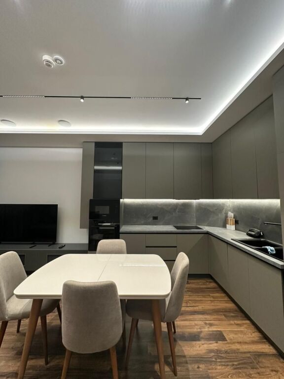 🏡 Appartamento moderno 1+1 in affitto a Lion Park