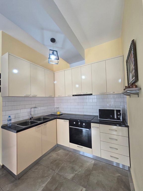 Apartament 1+1 Në Shitje në Ali Demi, Tiranë Premier136036