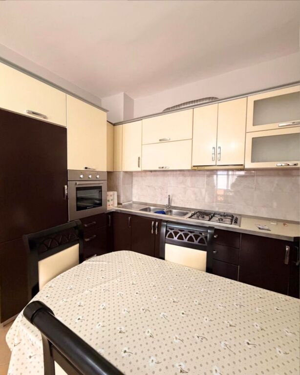 Appartamento 1+1 in Affitto – Shkëmbi i Kavajës, Durres