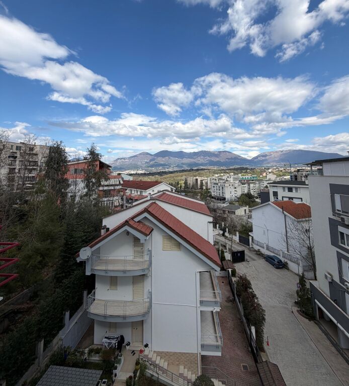 🏡 Apartament 3+1+2 me Garazh me Qira – Kompleksi FZ, Liqeni i Thatë 🌿