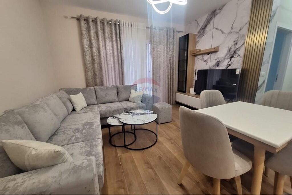 Apartament 1+1+post parkimi me qera Zogu i Zi