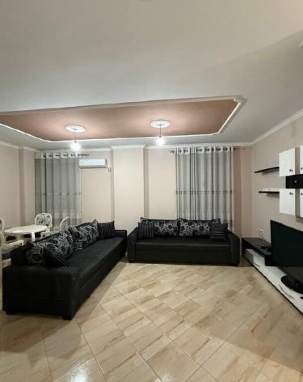 In Vendita - Appartamento 2+1+Garage