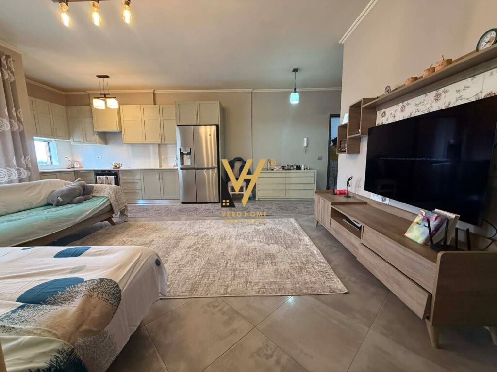 SHITET APARTAMENT 2+1+2+BLK TE SHKOLLA E BASHKUAR 190.000 EURO