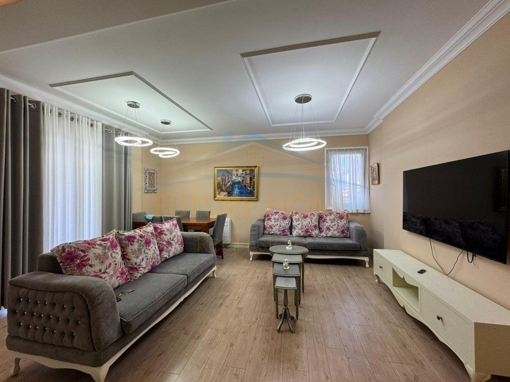 Rent Apartment 3+1+2+2 Parking Spaces, Dry Lake, Tirana