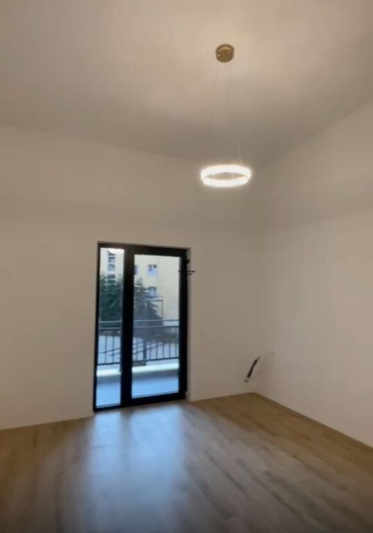 SHITET APARTAMENT 2+1 RRUGA E DIBRES 270.000 EURO FH-66052