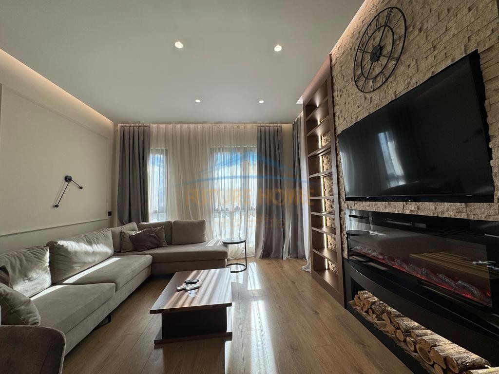 Affitto, Appartamento 1+1, Via Kavajes, Tirana