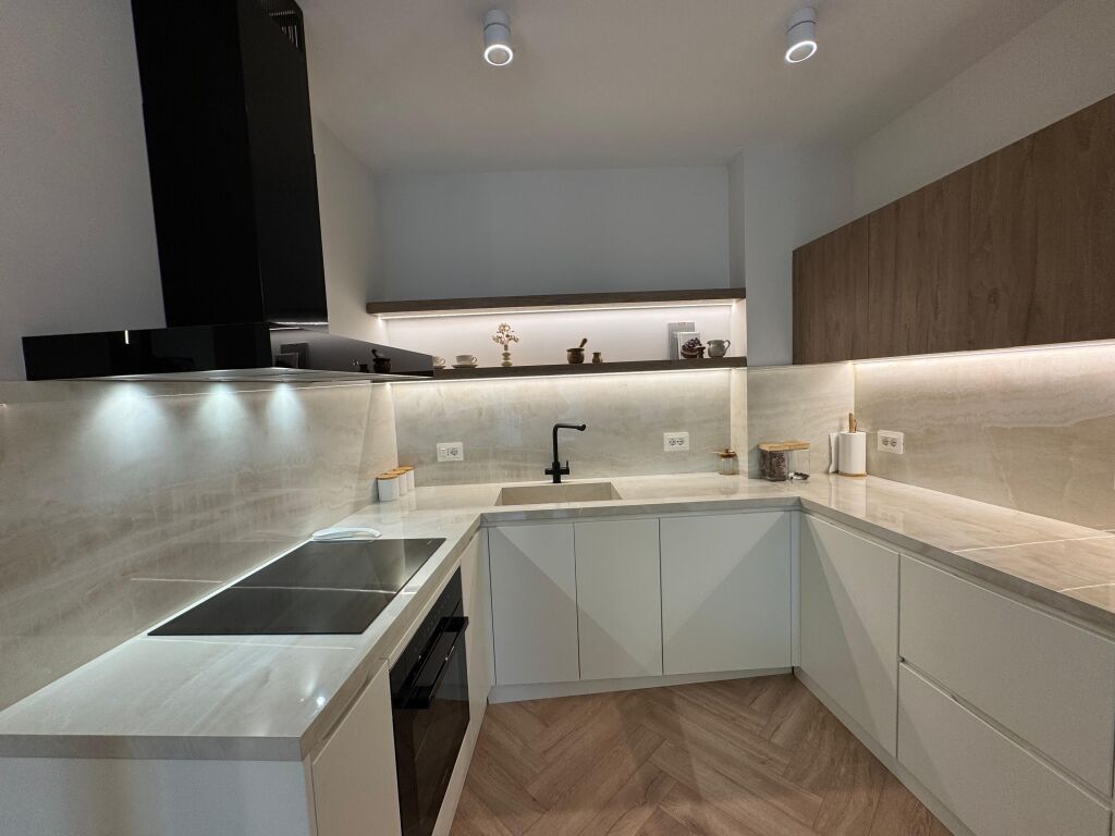 Super apartment 3+1+2 for sale at Lake view Residences, Kosovareve Street
