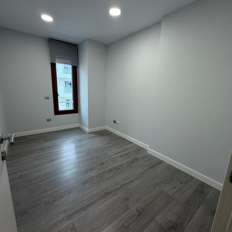🏡 Jepet ambinet per zyre me qira te Kompleksi Delijorgji