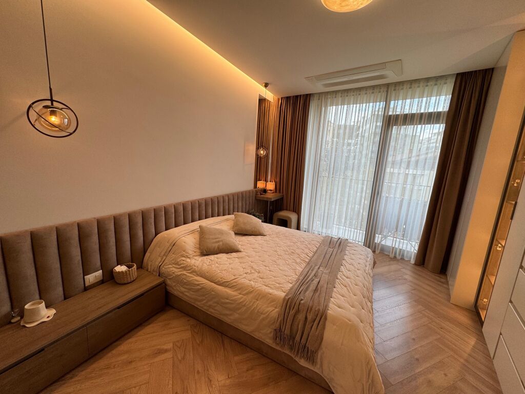 Super apartment 3+1+2 for sale at Lake view Residences, Kosovareve Street