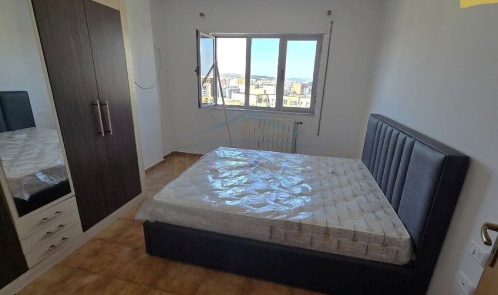 Qera , Apartament 1+1 , Pallati me shigjeta