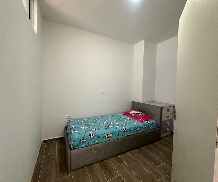 apartament 2+1 me qera te rrg 5 maj