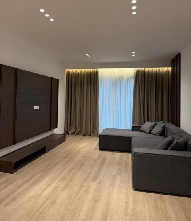📌 Apartment 2+1 for Rent – Lion Park 1, Elbasan Street 🏡